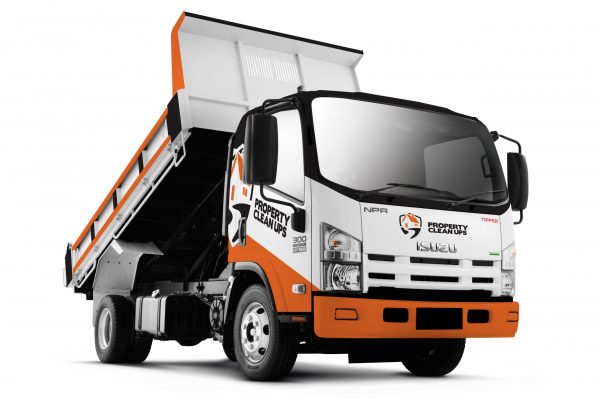 isuzu_npr_300_tipper